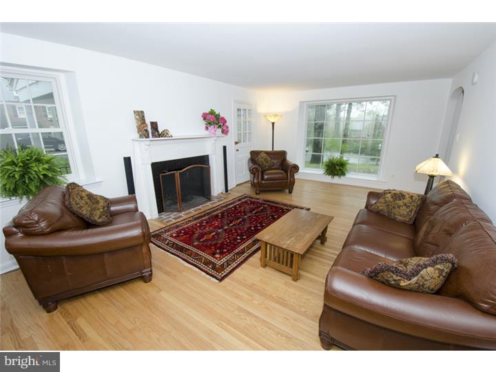230 Hamilton Road Merion Station, PA 19066 - Photo 4 of 22