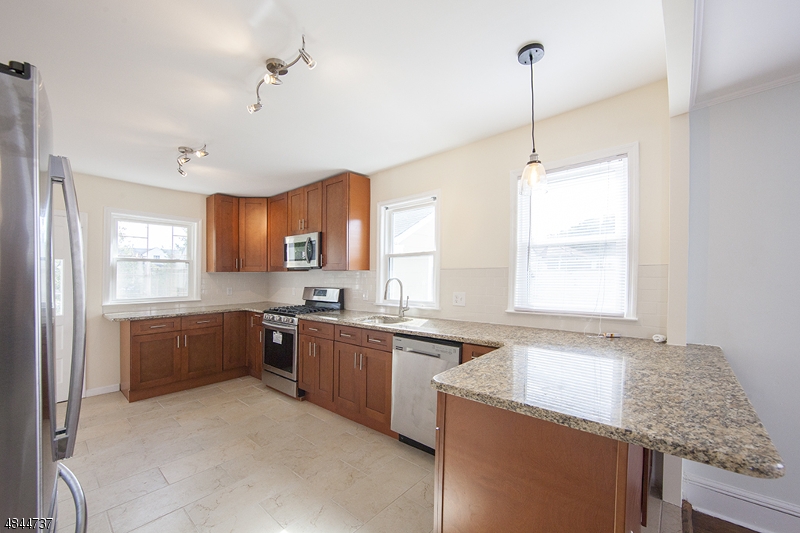 19 Herman Street, Unit 2 Glen Ridge, NJ 07028 - Photo 6 of 10