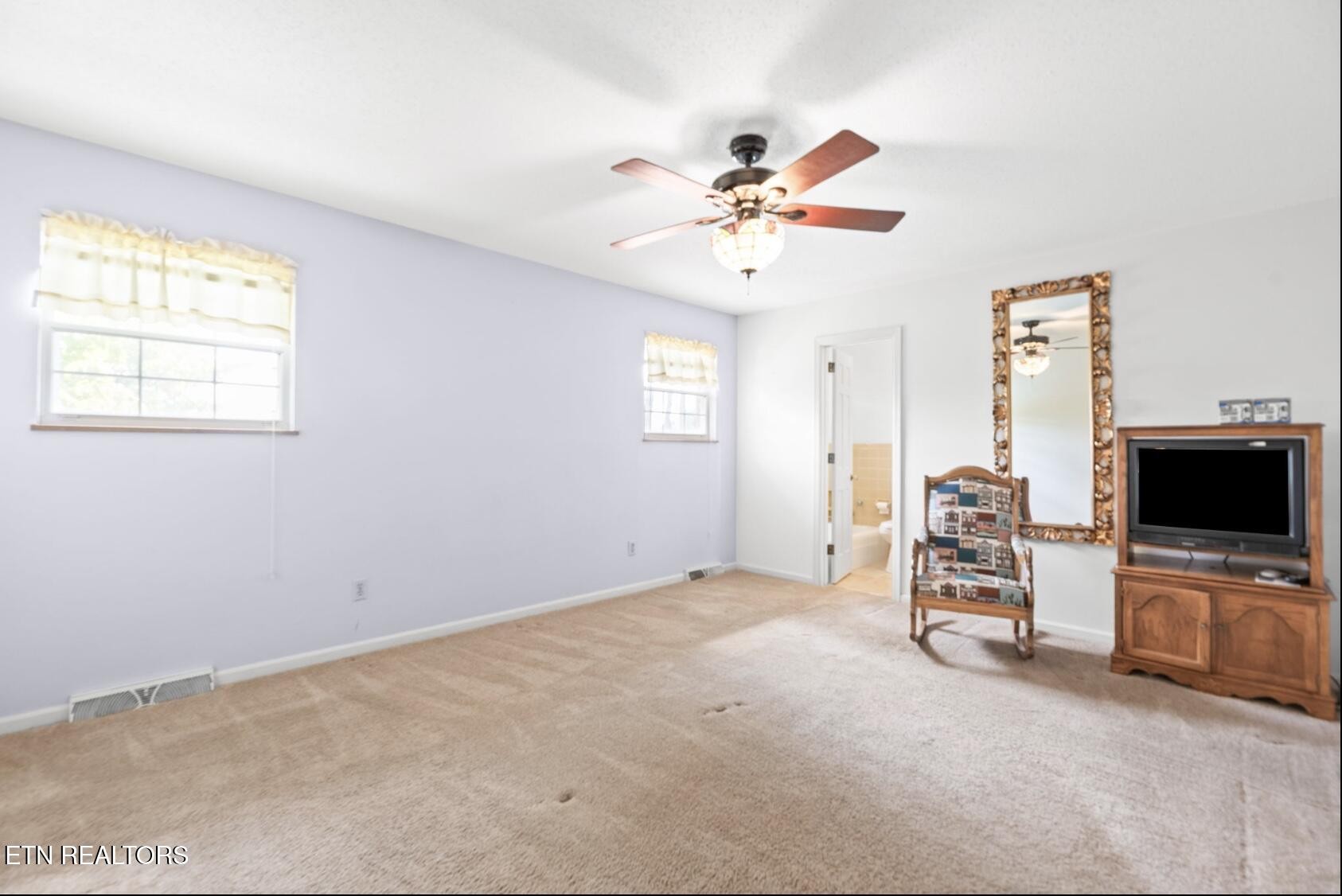 571 Calhoun Drive Greenback, TN 37742 - Photo 25 of 44 a view of a livingroom with a flat screen tv