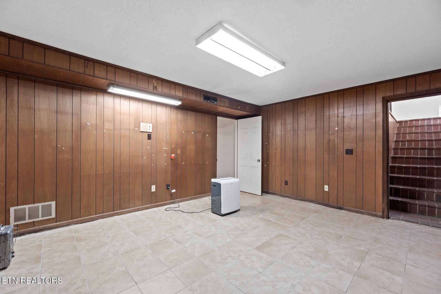 571 Calhoun Drive Greenback, TN 37742 - Photo 40 of 44 a view of an empty room