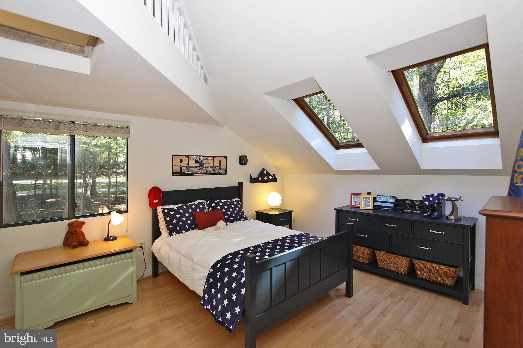 1606 North Village Road Reston, VA 20194 - Photo 18 of 28 Bedroom