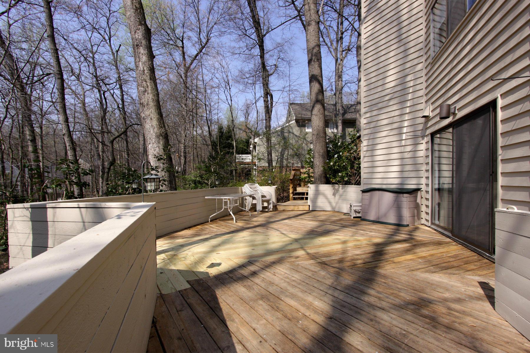 1606 North Village Road Reston, VA 20194 - Photo 28 of 28 Exterior (Rear)
