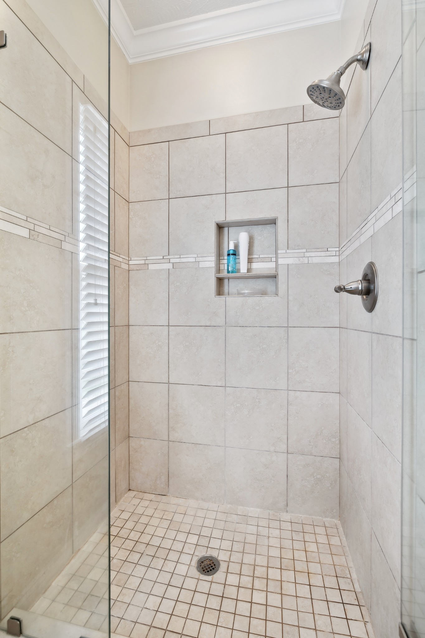 2108 Rodman Boulevard Gallatin, TN 37066 - Photo 24 of 45 a bathroom with a shower