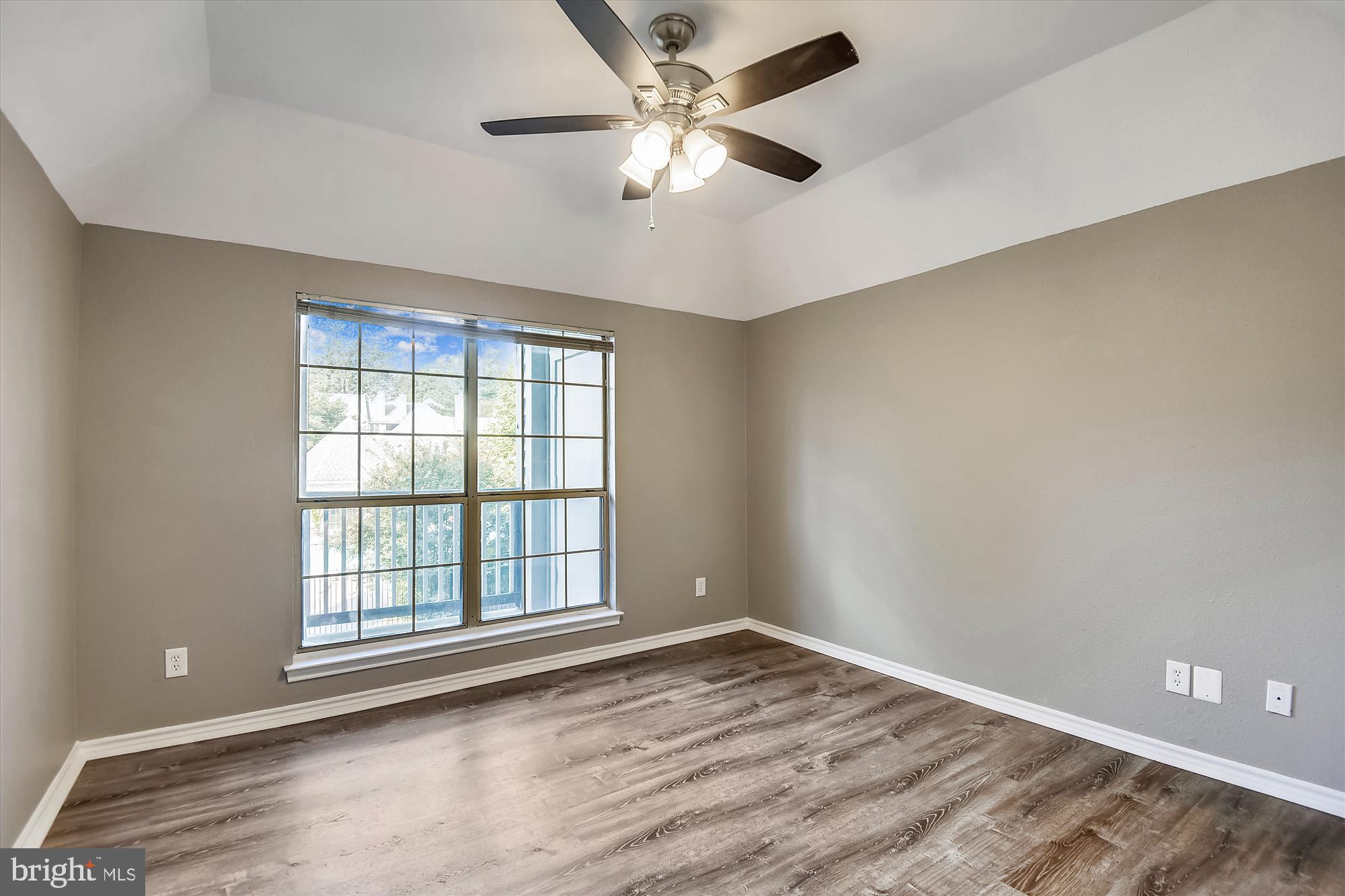 12162 Penderview Lane, Unit 1623 Fairfax, VA 22033 - Photo 16 of 28 Bedroom