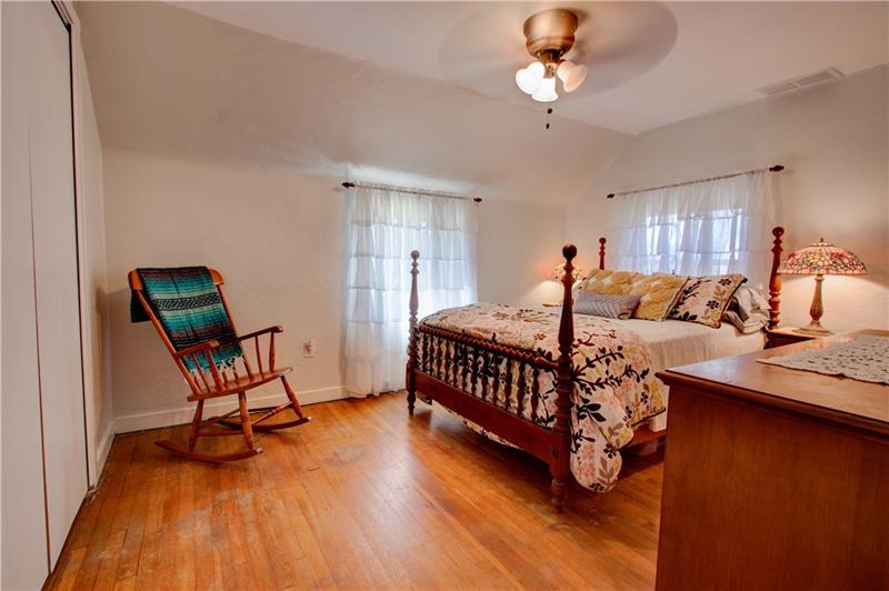 1060 Old Gate Road Pittsburgh, PA 15235 - Photo 11 of 18 Gallery Image 11