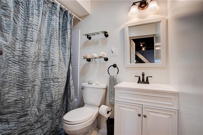 1060 Old Gate Road Pittsburgh, PA 15235 - Photo 15 of 18 Gallery Image 15