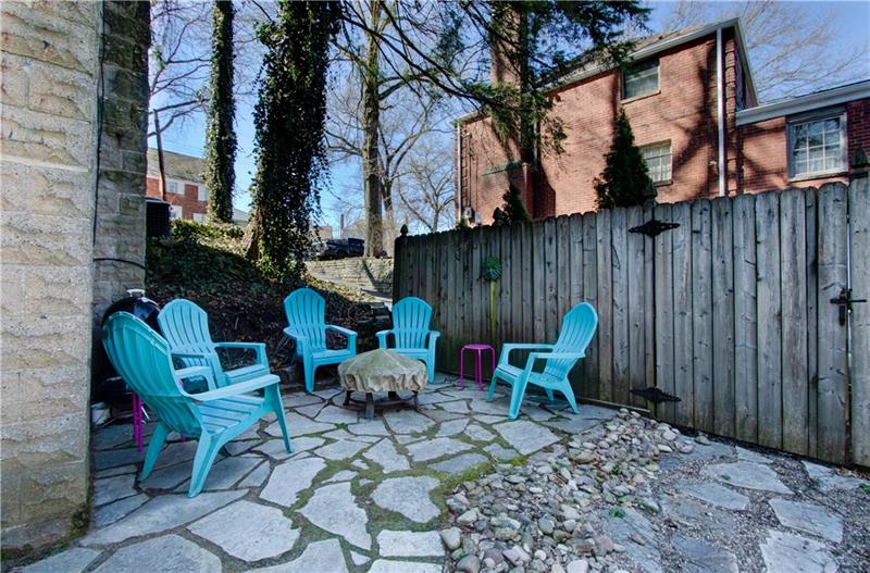 1060 Old Gate Road Pittsburgh, PA 15235 - Photo 18 of 18 Gallery Image 18