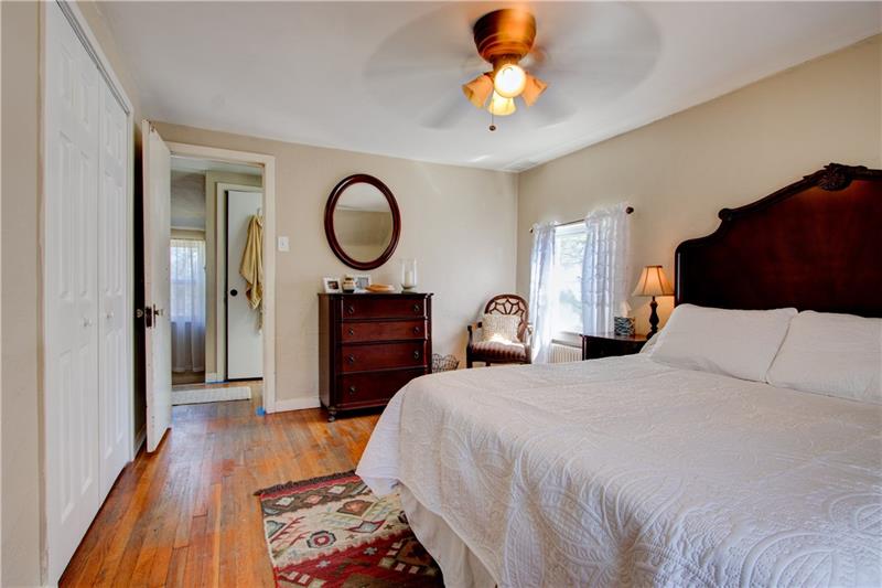 1060 Old Gate Road Pittsburgh, PA 15235 - Photo 10 of 18 Gallery Image 10