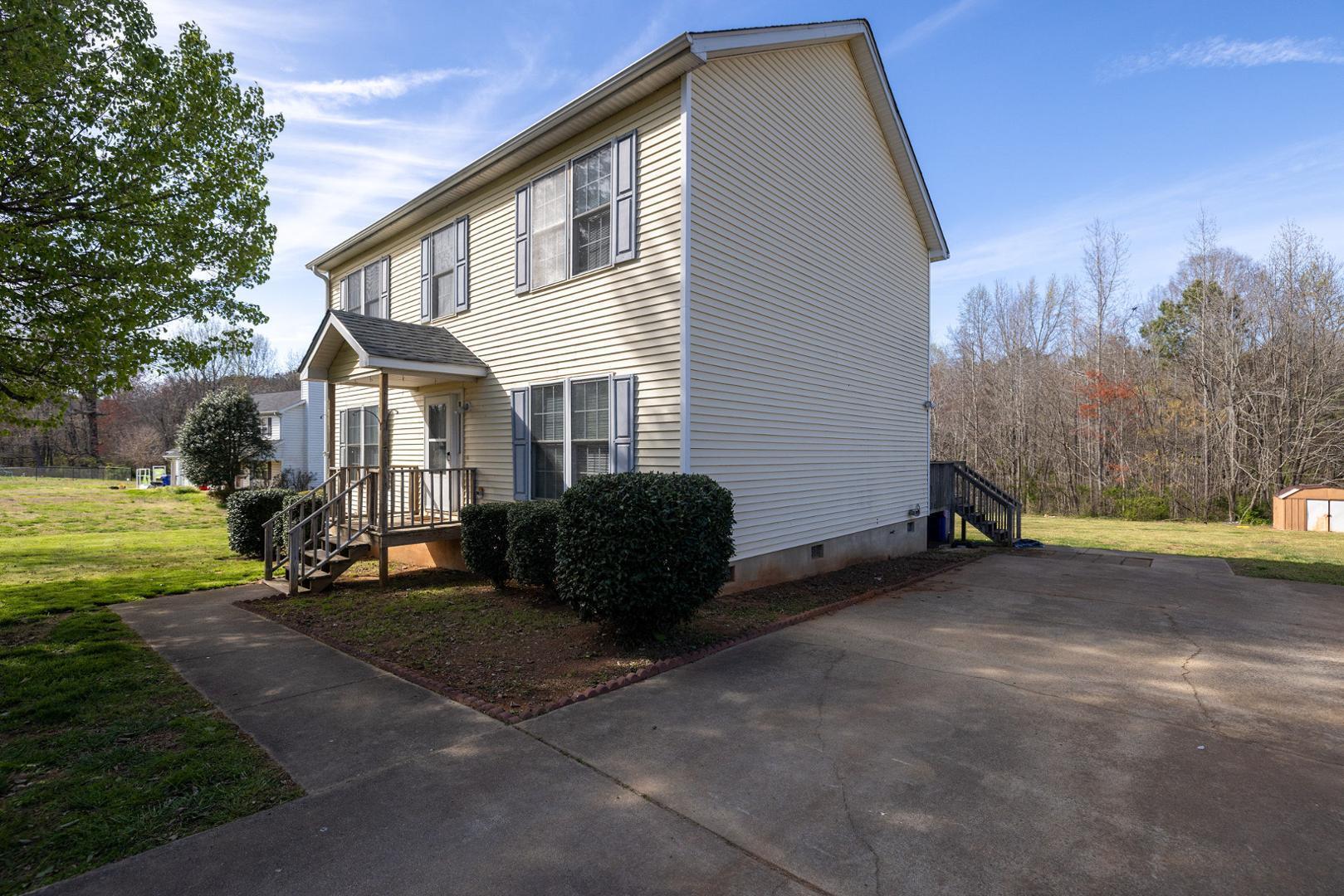 5631 Preston Loop Mebane, NC 27302 - Photo 3 of 32 Photo #3
