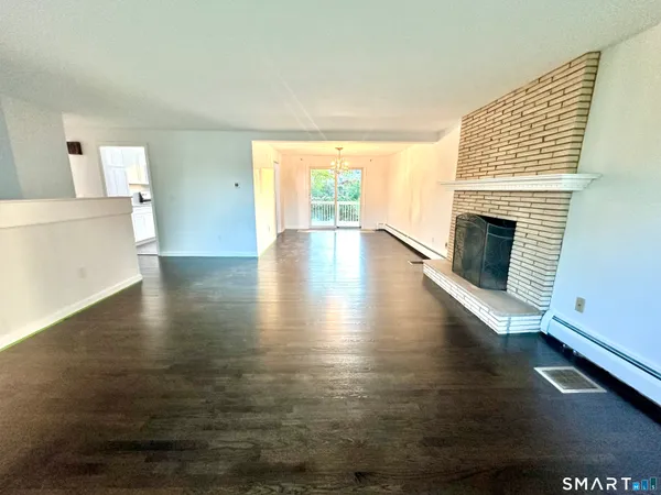 $479,900 | 25 Pleasant View Drive, Middletown, CT 06457
