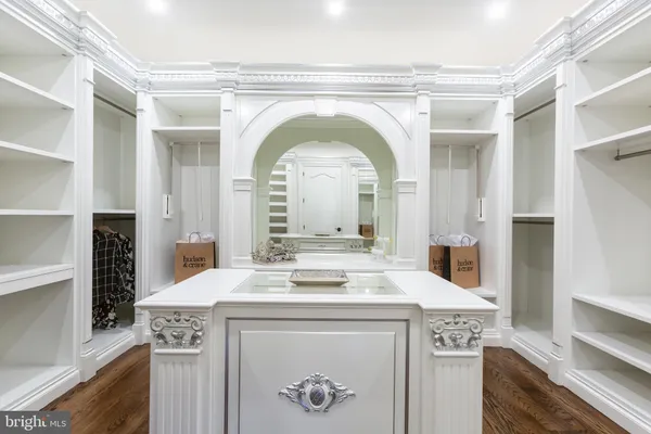 $9,600,000 | 1181 Ballantrae Lane, McLean, VA 22101