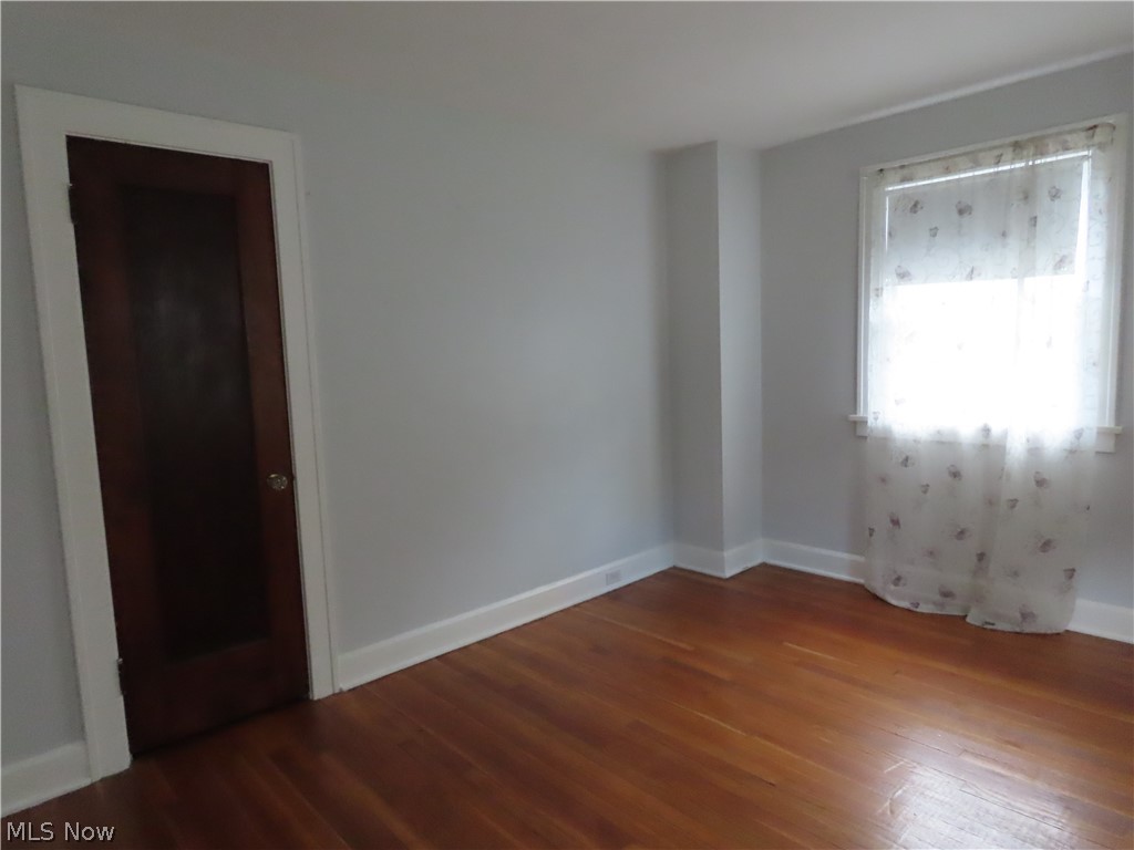 4039 Bluestone Road Cleveland, OH 44121 - Photo 21 of 35