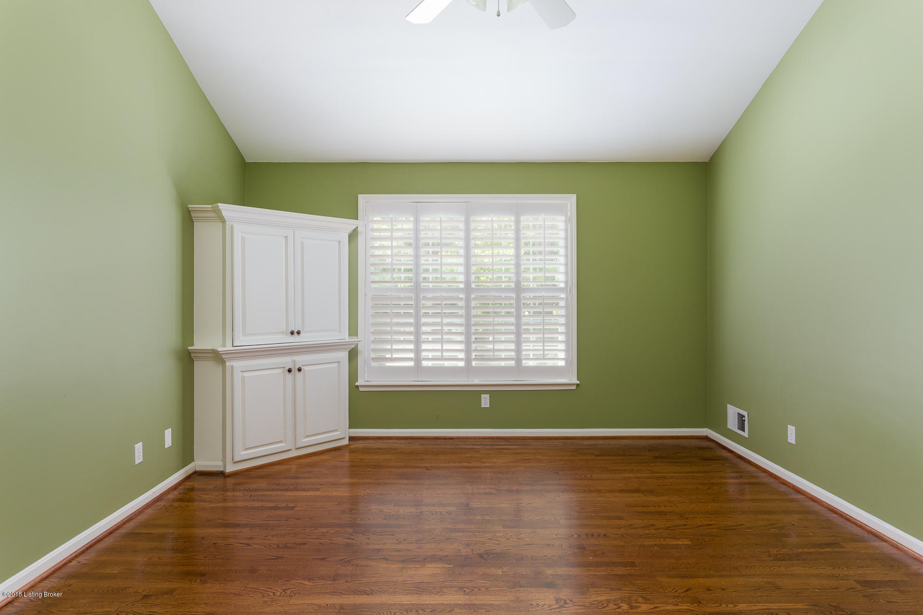 10512 Edgewater Road Louisville, KY 40223 - Photo 17 of 31 01610512 Edgewater Rd - INTERNET