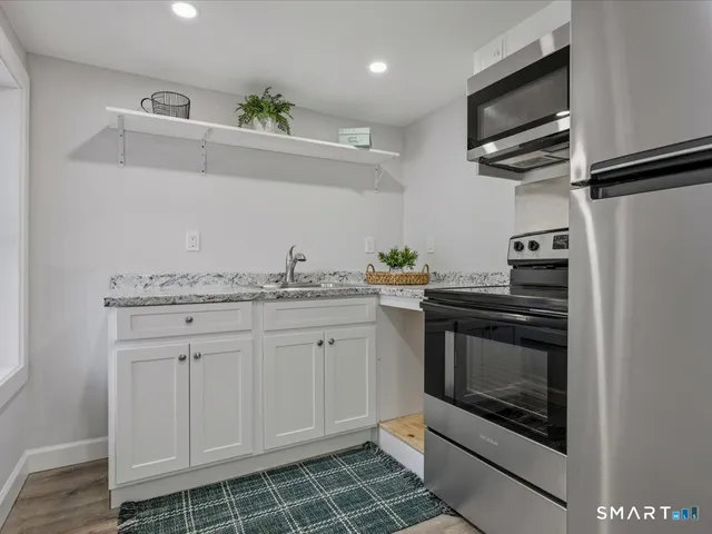 $675,000 | 78 McKinley Avenue, Norwich, CT 06360