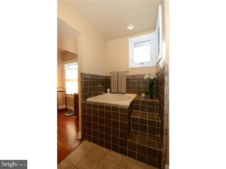 439 Midland Avenue Wayne, PA 19087 - Photo 18 of 24