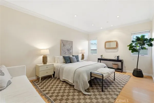 $1,749,000 | 435 Eton Drive, Burbank, CA 91504
