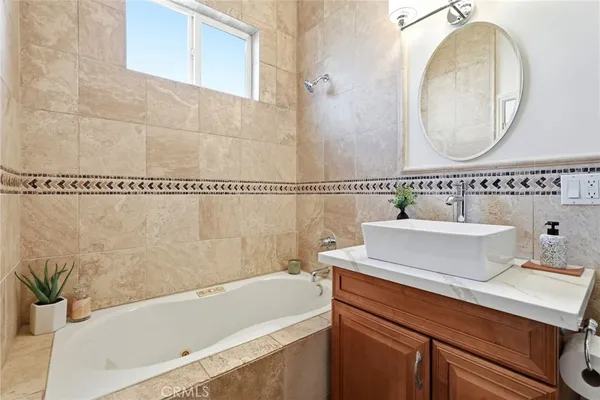 $1,749,000 | 435 Eton Drive, Burbank, CA 91504