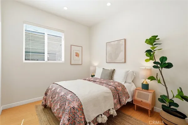$1,749,000 | 435 Eton Drive, Burbank, CA 91504