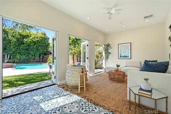 $1,749,000 | 435 Eton Drive, Burbank, CA 91504