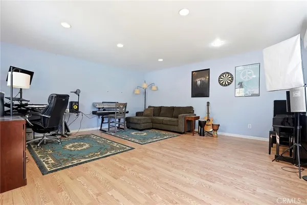 $1,749,000 | 435 Eton Drive, Burbank, CA 91504