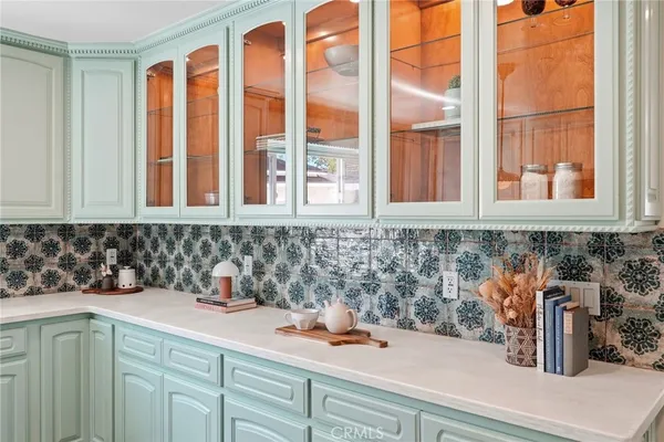 $1,749,000 | 435 Eton Drive, Burbank, CA 91504