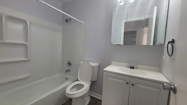 $205,000 | 6084 Fremont Drive, Unit 6084, Hanover Park, IL 60133