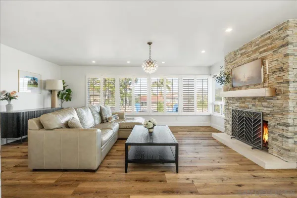$2,100,000 | 6641 Murray Park Drive, San Diego, CA 92120