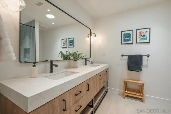 $2,100,000 | 6641 Murray Park Drive, San Diego, CA 92120