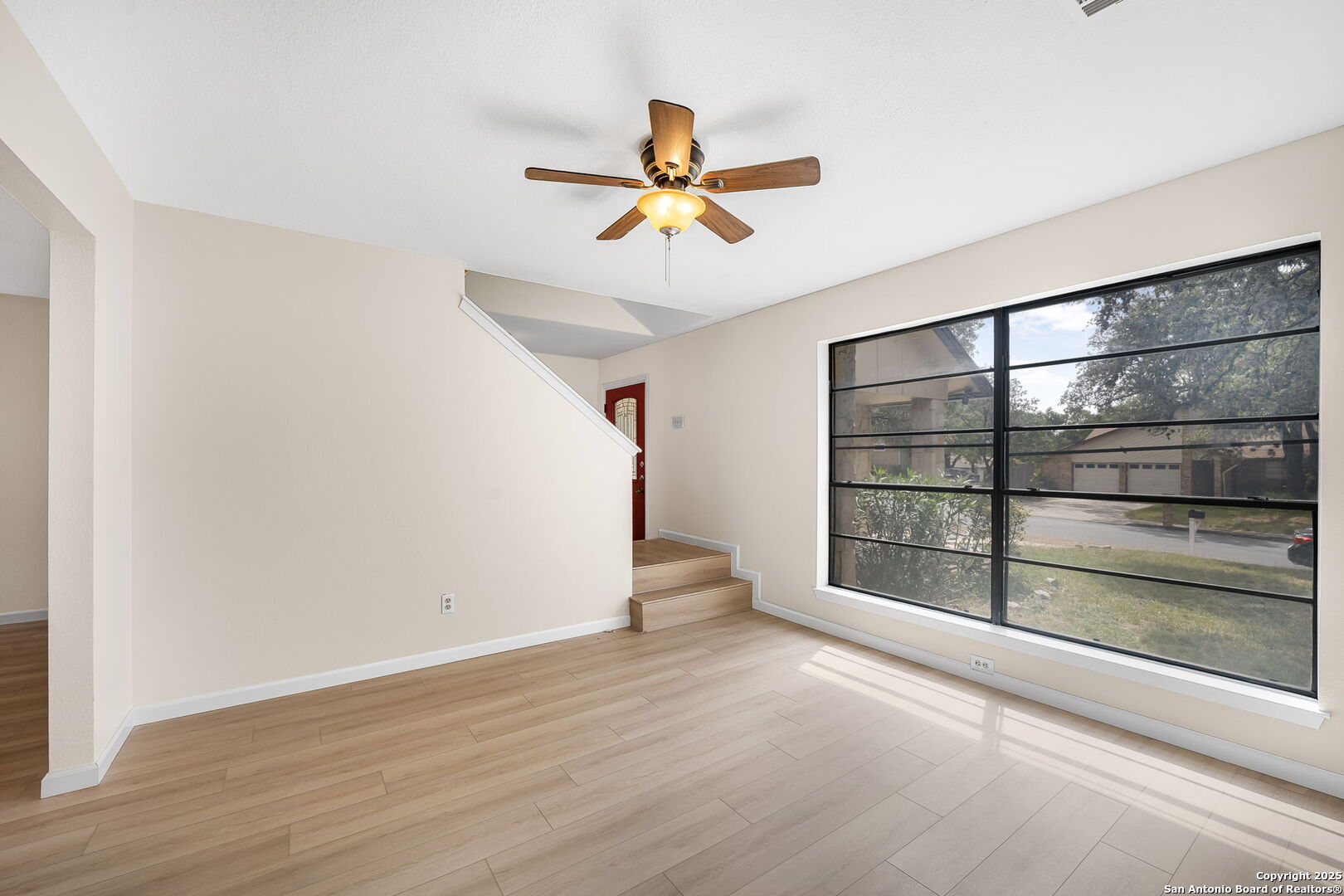 9203 Ridge Grove Street San Antonio, TX 78250 - Photo 5 of 31