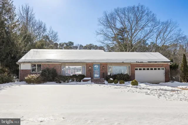 $449,900 | 136 Paradise Drive, Voorhees, NJ 08043