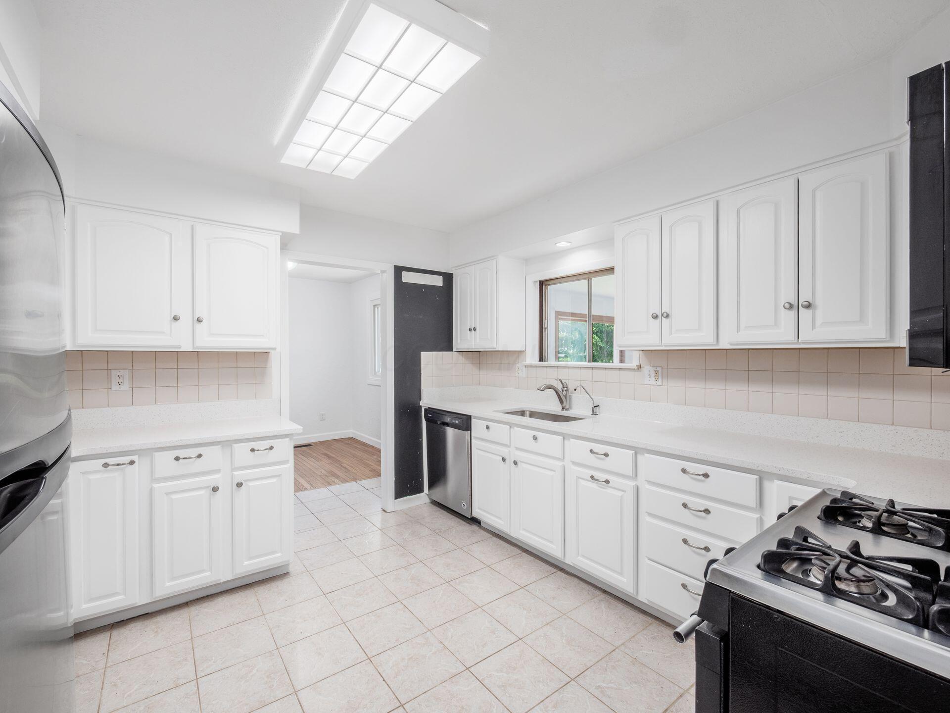 12917 Jerome Road Plain City, OH 43064 - Photo 21 of 69 Kitchen