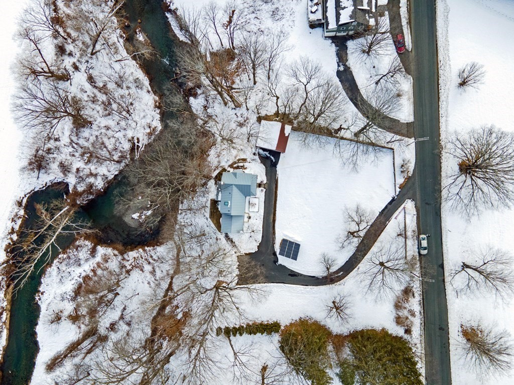 53 Burrows Turnpike Road Bernardston, MA 01337 - Photo 42 of 42 a view of sitting area