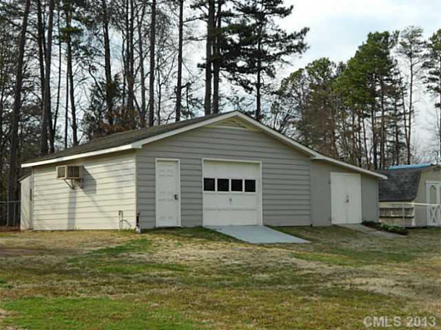 4105 Springview Drive Dallas, NC 28034 - Photo 3 of 14