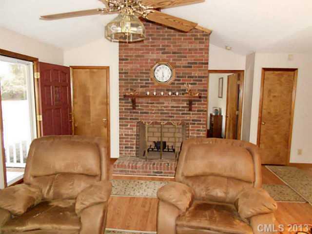 4105 Springview Drive Dallas, NC 28034 - Photo 7 of 14