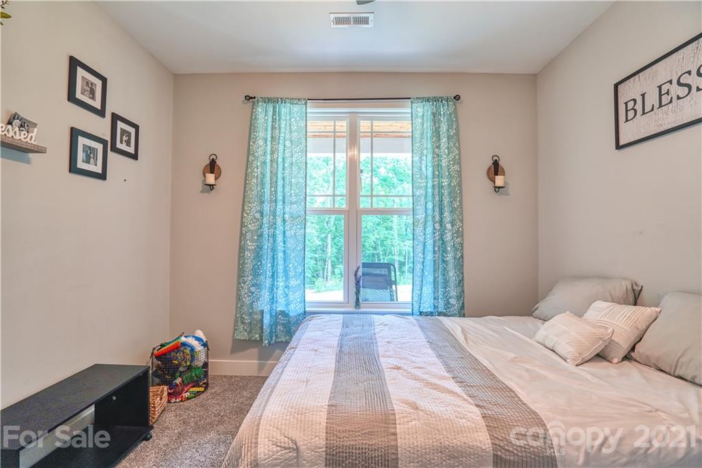 180 Red Hill Road Landrum, SC 29356 - Photo 22 of 37 Gallery Image 22