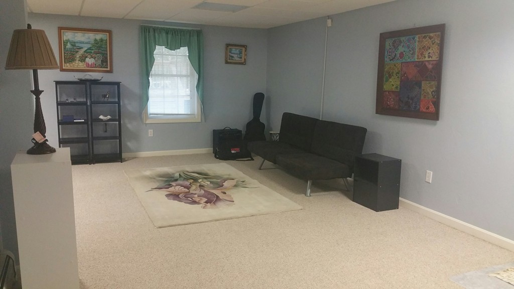 24 Cheyenne Road Worcester, MA 01606 - Photo 12 of 18 Gallery Image 12