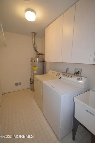 a view of a back yard of the house