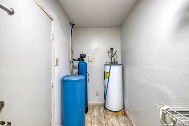 $285,000 | 622 Dorothy Jo Circle, Uvalde, TX 78801