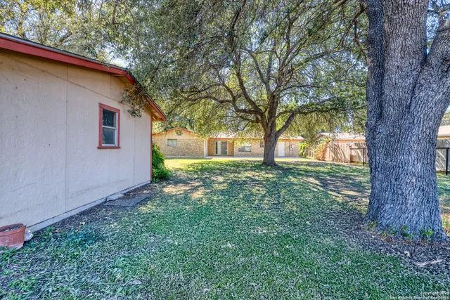 $285,000 | 622 Dorothy Jo Circle, Uvalde, TX 78801