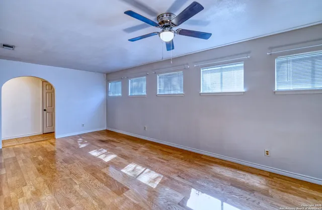 $285,000 | 622 Dorothy Jo Circle, Uvalde, TX 78801