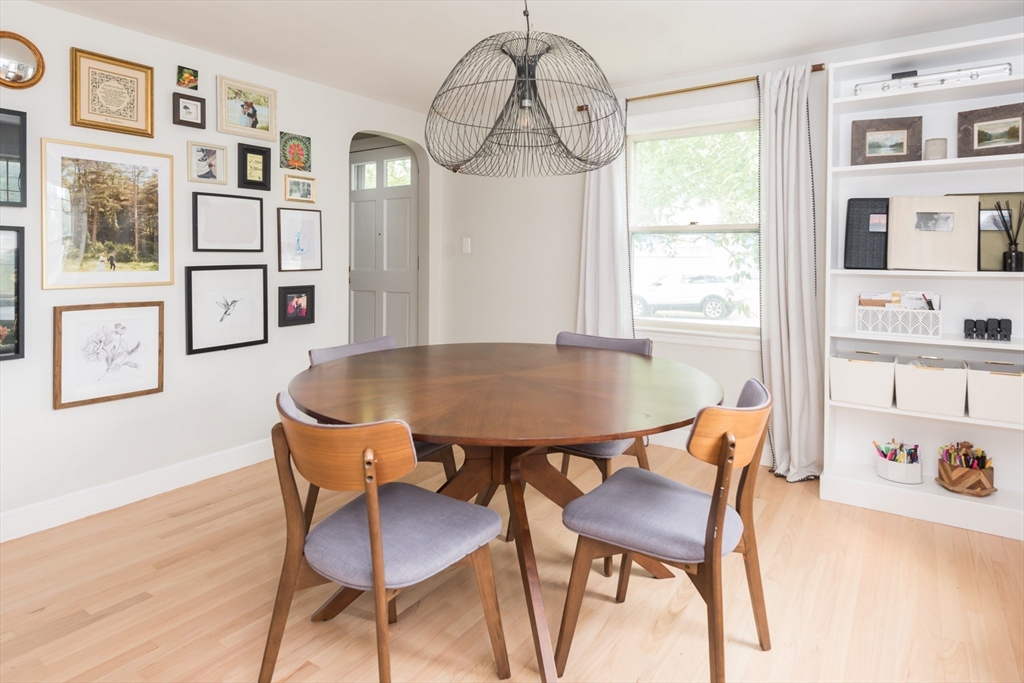 7 Robinson Road Woburn, MA 01801 - Photo 5 of 21 a dining room with furniture and window