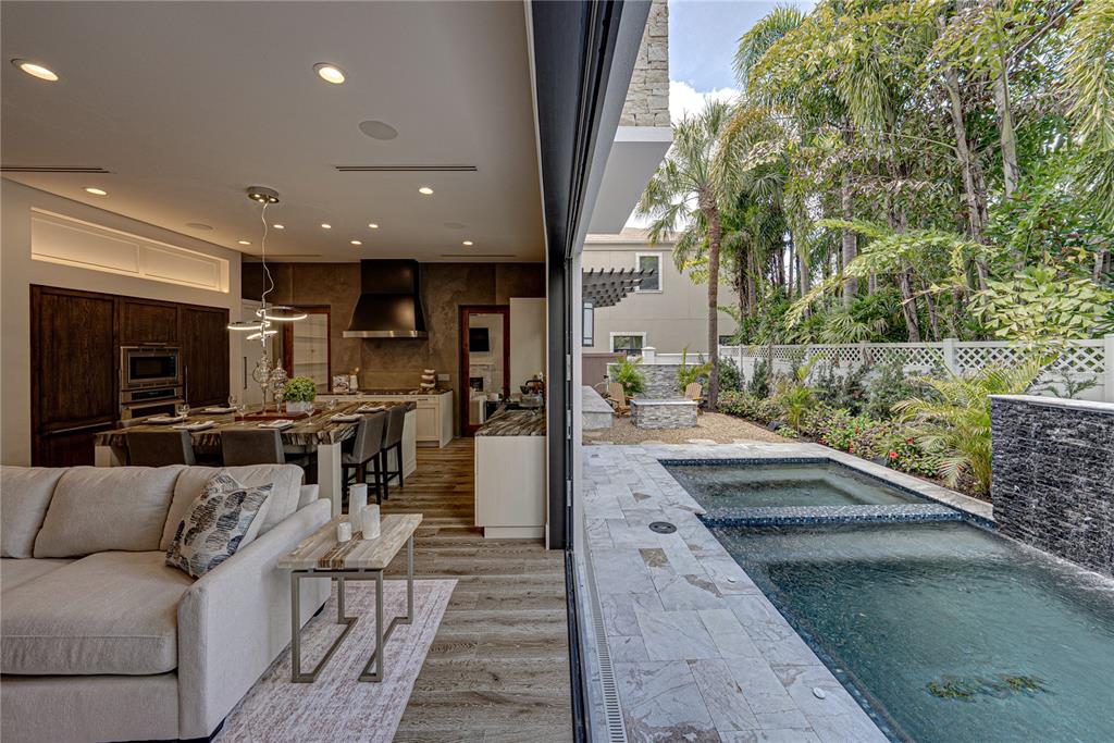 2903 West Hawthorne Road Tampa, FL 33611 - Photo 24 of 82 Gallery Image 24