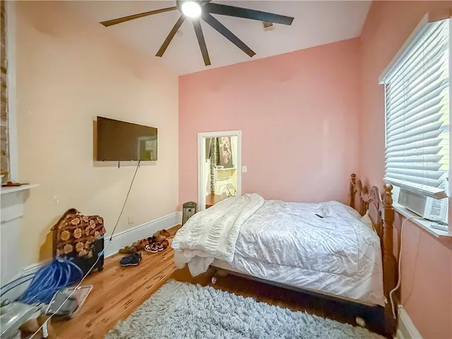 $1,350 | 5721 Royal Street, New Orleans, LA 70117