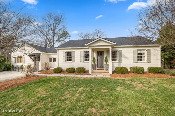$769,000 | 6613 Cherry Drive, Knoxville, TN 37919