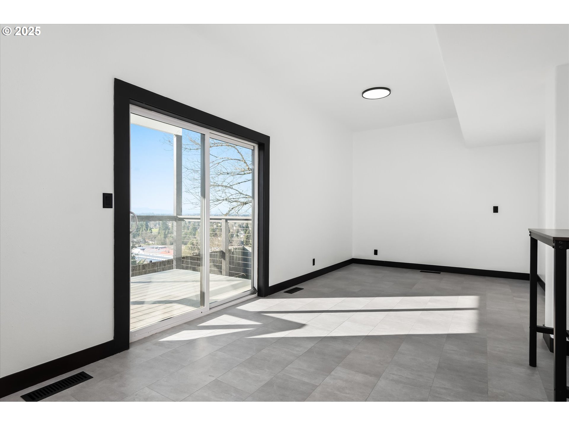 936 Summit Boulevard Springfield, OR 97477 - Photo 17 of 40 Gallery Image 17