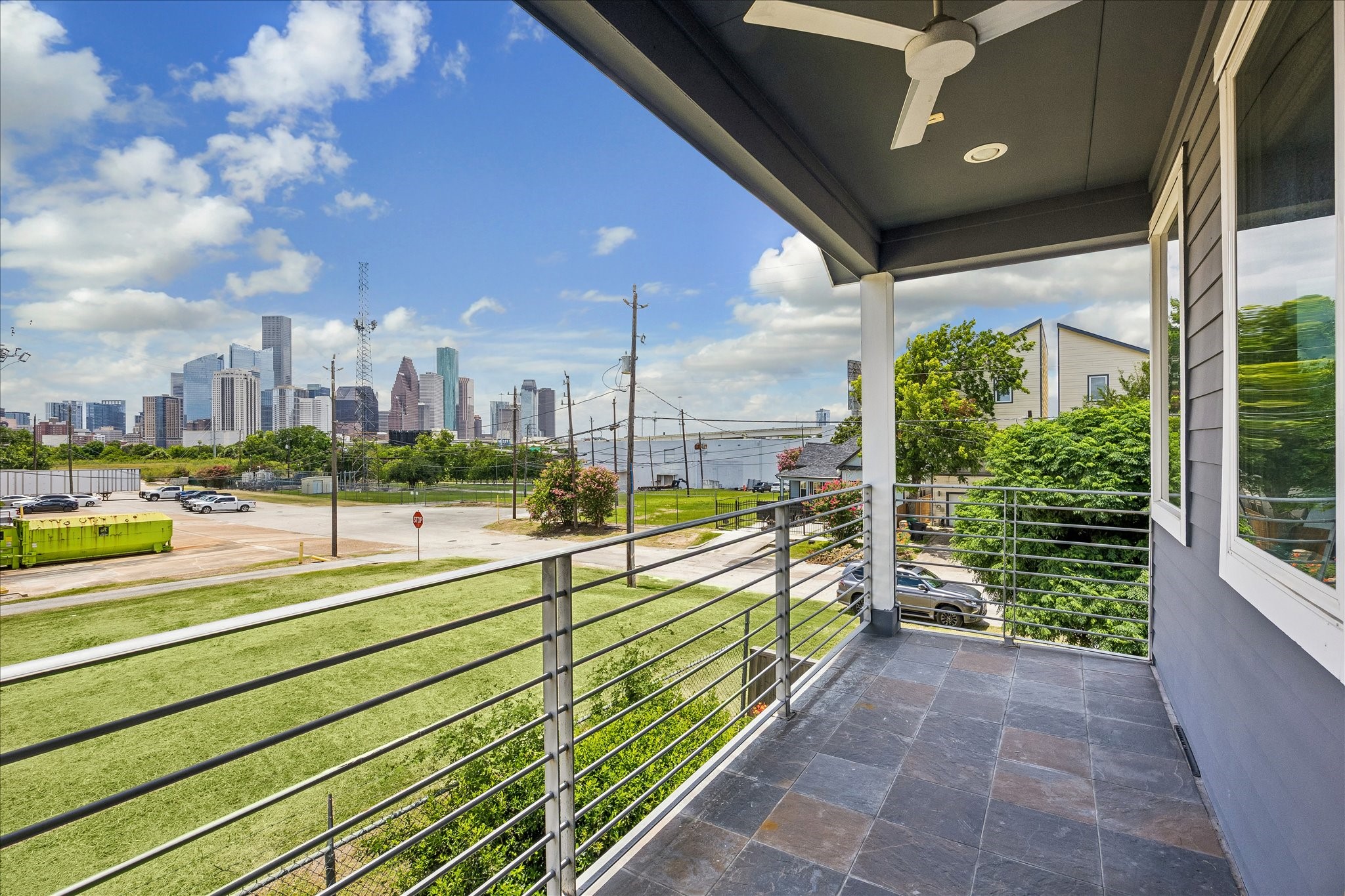 304 Hogan Street Houston, TX 77009 - Photo 8 of 28