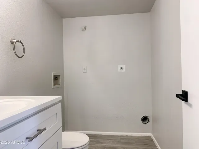 $239,900 | 2155 West Farmdale Avenue, Unit 8, Mesa, AZ 85202