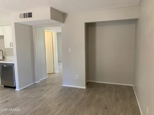 $239,900 | 2155 West Farmdale Avenue, Unit 8, Mesa, AZ 85202