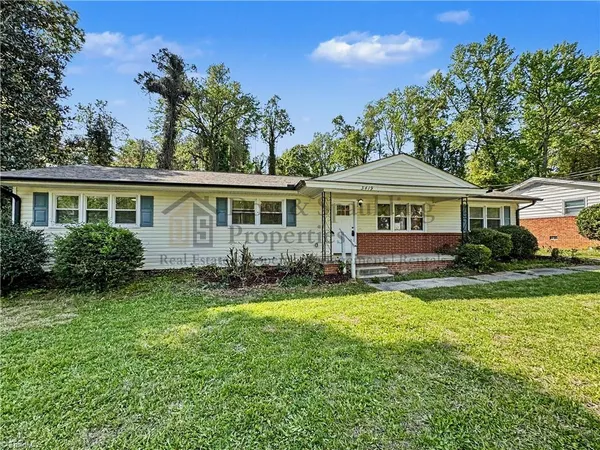 $1,950 | 3419 Wilshire Drive, Greensboro, NC 27408