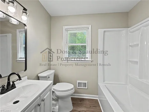 $1,950 | 3419 Wilshire Drive, Greensboro, NC 27408